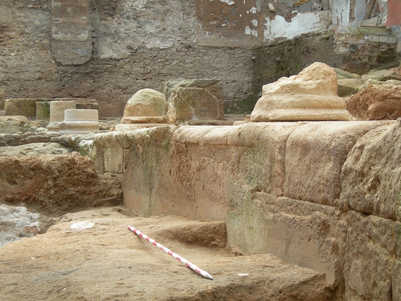 PROYECTO Conservación y restauración del sector occidental de la porticus post scaenam del teatro romano de Cartagena