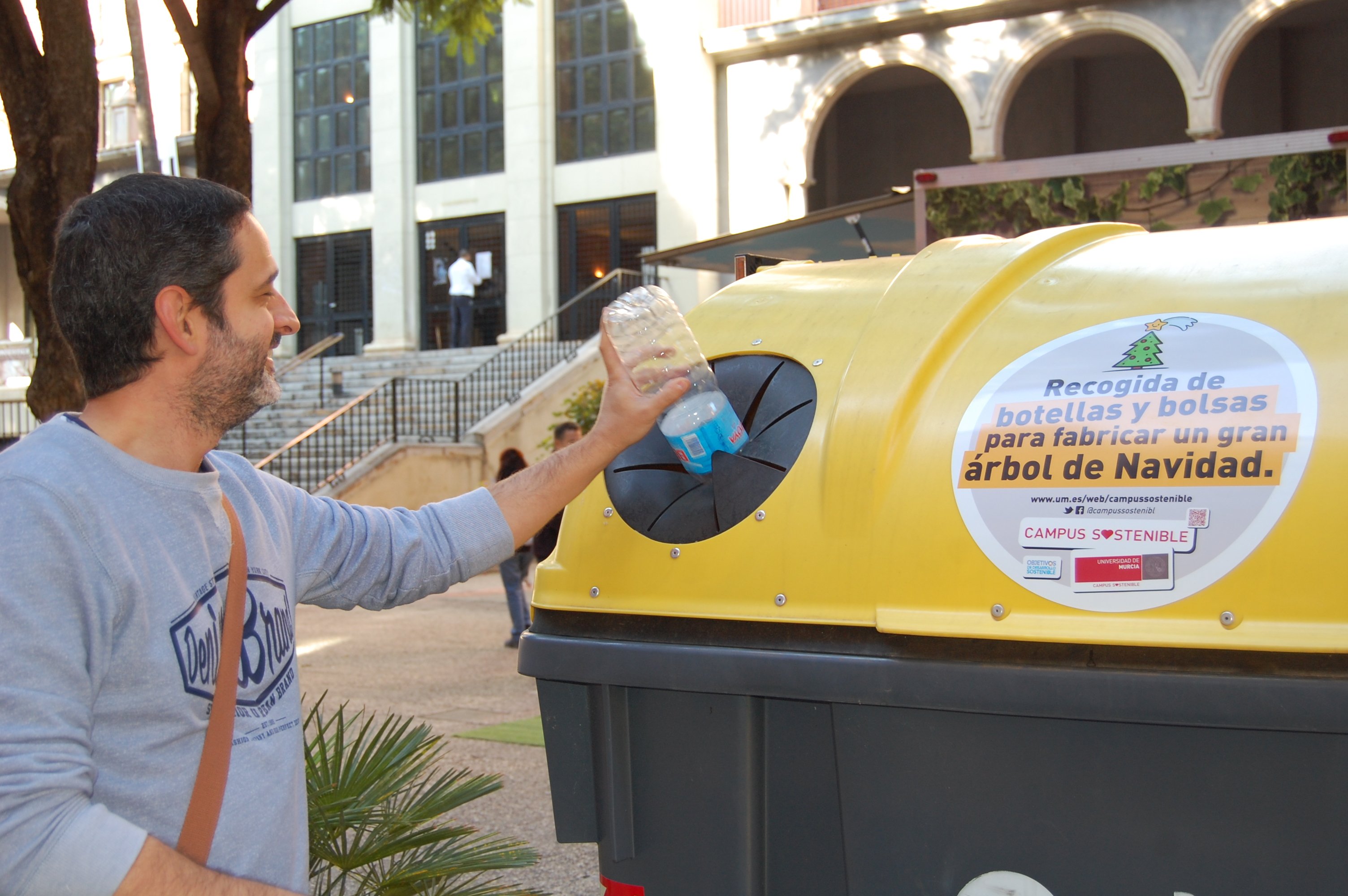 Campaña contra el plástico Campus Sostenible Universidad de Murcia 