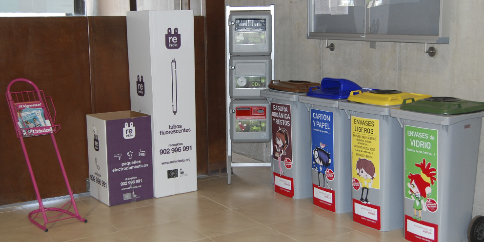 Gestión interior de residuos en la Universidad de Murcia. Campus Sostenible. 