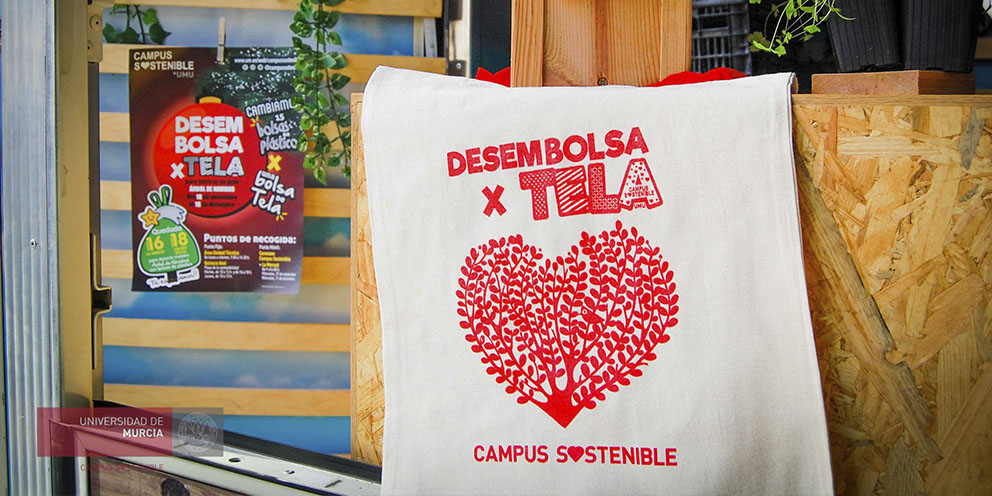 Sensibilización y Concienciación sobre la gestión de residuos en la Universidad de Murcia. Campaña contra el plástico. 
