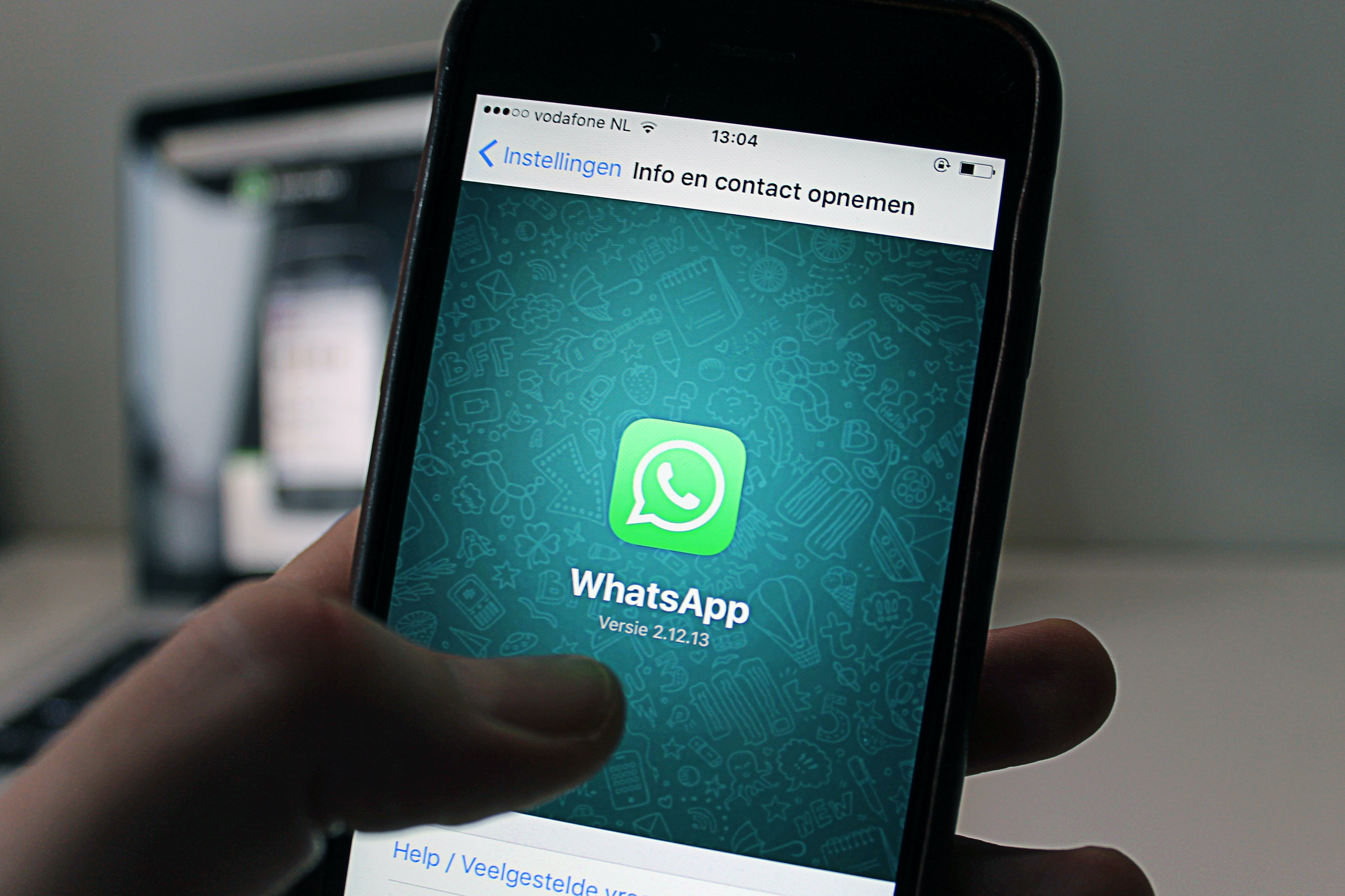 La aplicación WhatsApp en el móvil