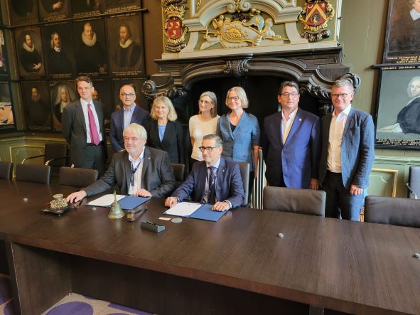 Culmina con éxito la Asamblea de Rectores de la Universidad Europea EUniWell en Leiden, en la que se firma el Acuerdo por el que la UMU se une como miembro de pleno derecho de EUniWell