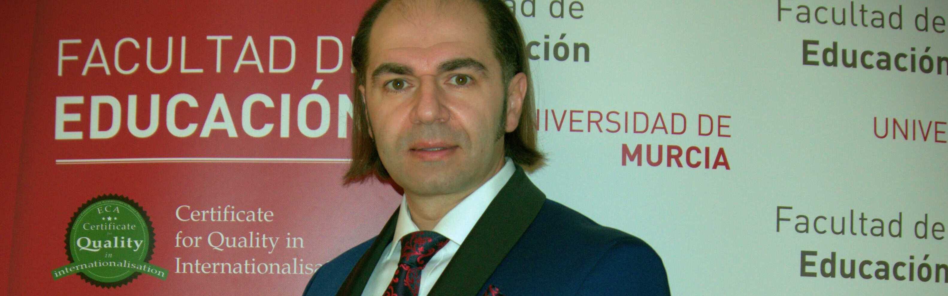 Jesús Molina, finalista como mejor profesor universitario en los Premios Educa Abanca