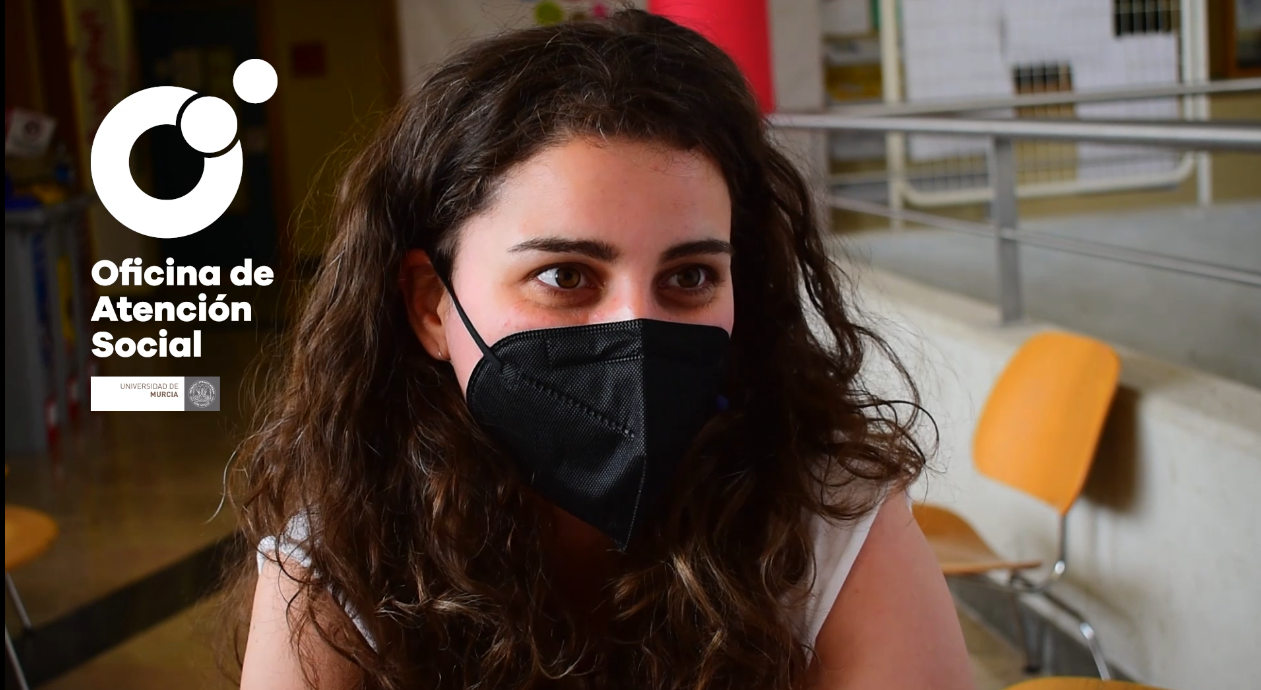 Yolanda, una de las estudiantes beneficiarias de las ayudas de la Oficina de Atención Social de la Universidad de Murcia