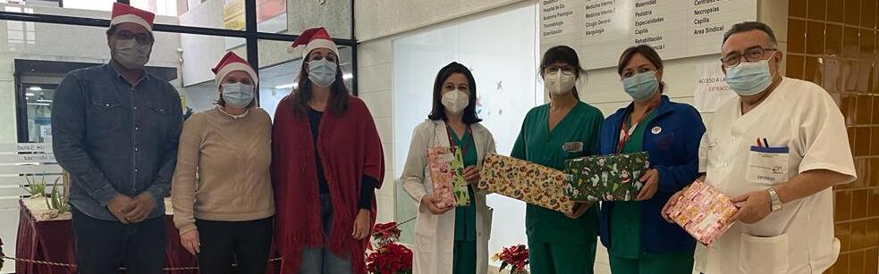 La Facultad de Ciencias Sociosanitarias de Lorca de la Universidad de Murcia dona juguetes al Hospital Rafael Méndez