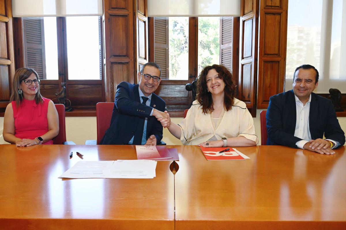 La Universidad de Murcia y Dirección Humana ponen en marcha la Escuela de Práctica Profesional de Recursos Humanos de la UMU