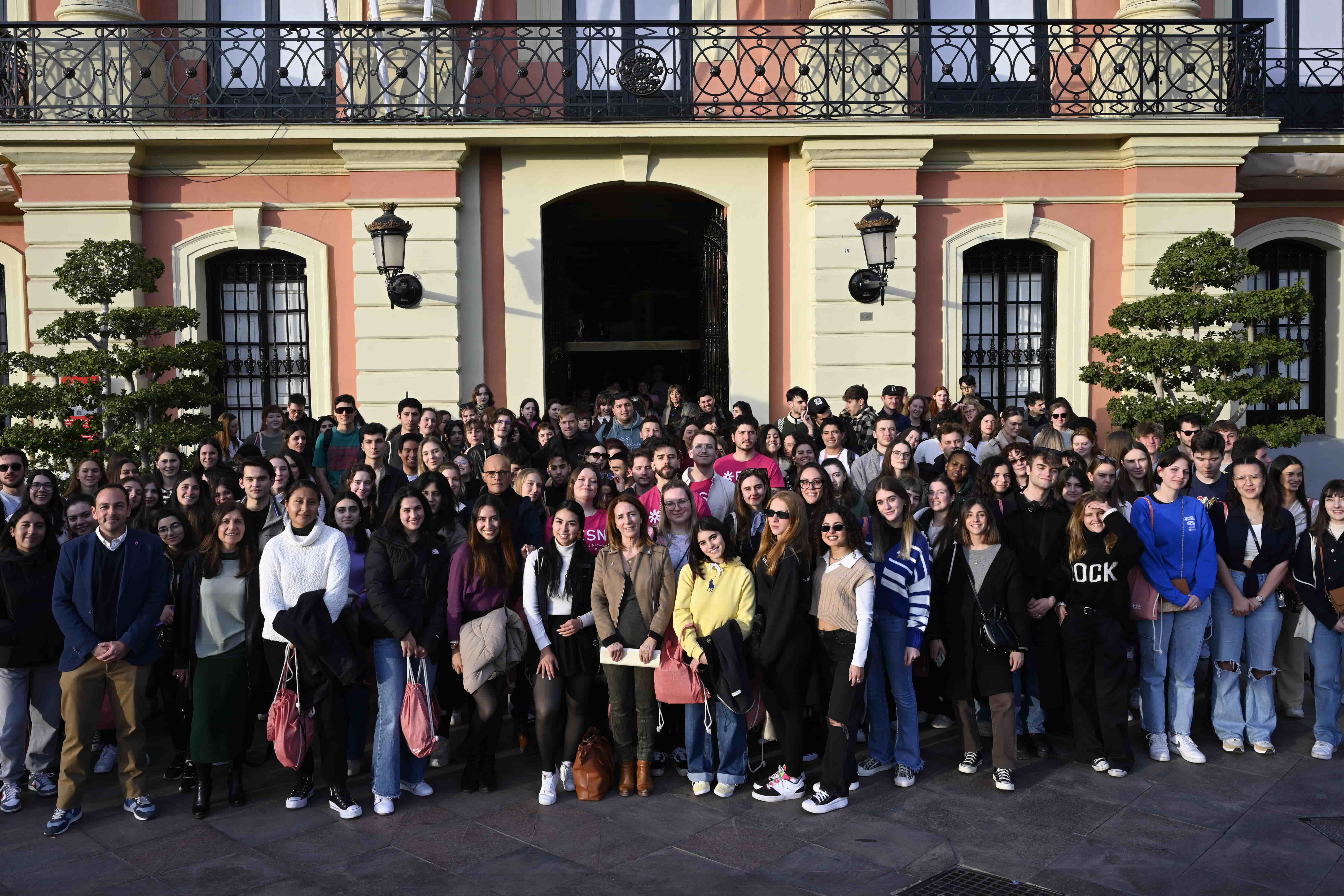 La UMU y el Ayuntamiento de Murcia dan la bienvenida a más de 300 estudiantes de universidades extranjeras