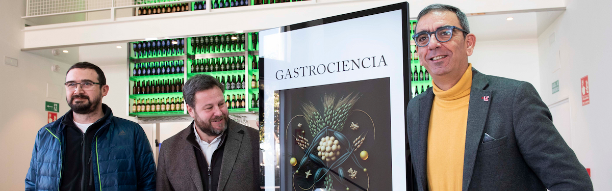 La UMU lleva ‘GastroCiencia’ a la Sala de Catas de Estrella de Levante para enseñar la ciencia que hay en la cocina