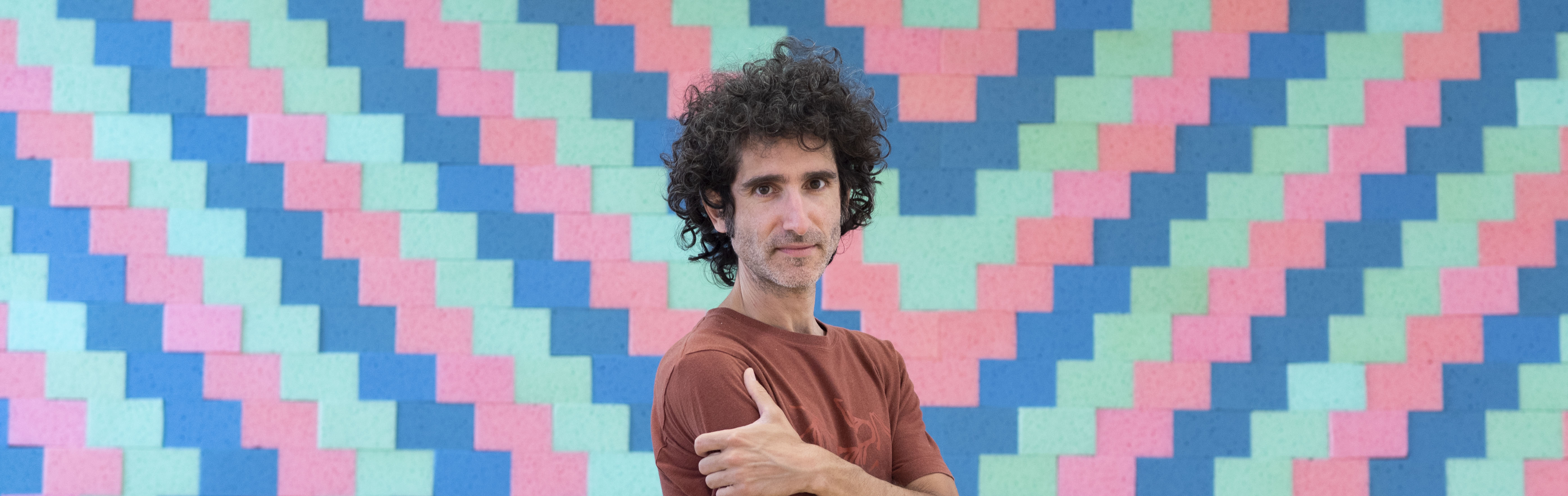 El museo de la UMU expone el proyecto ‘RGB Wall’ de Víctor Solanas-Díaz