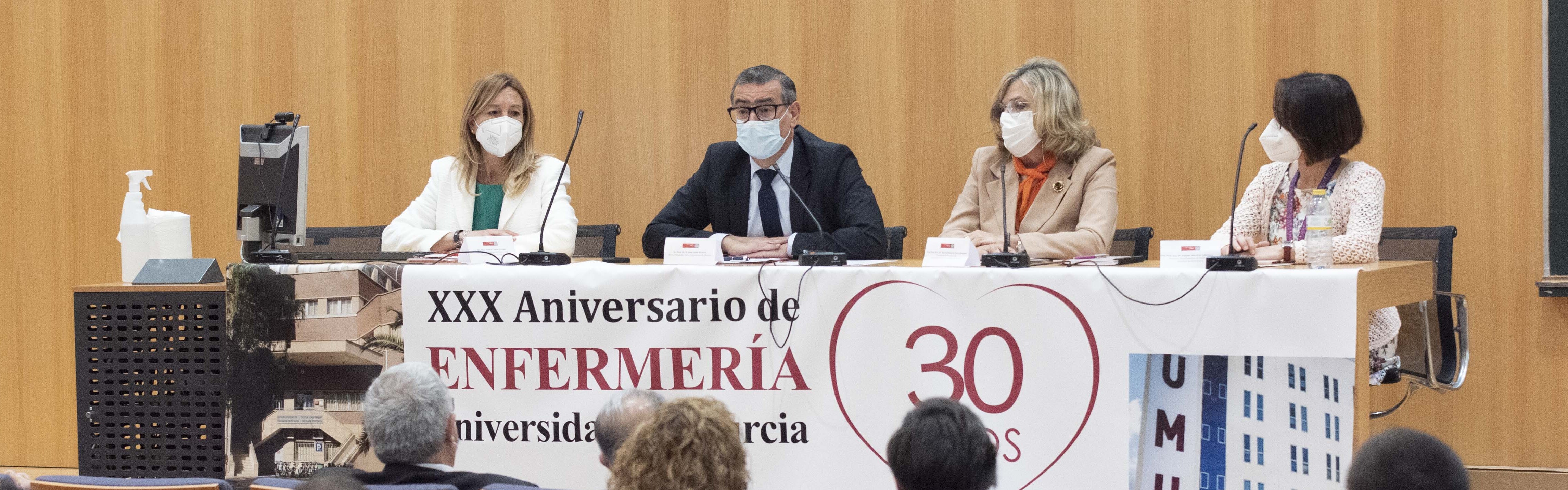 Nota de prensa - Conmemoración del 30 aniversario de la integración de los estudios de Enfermería