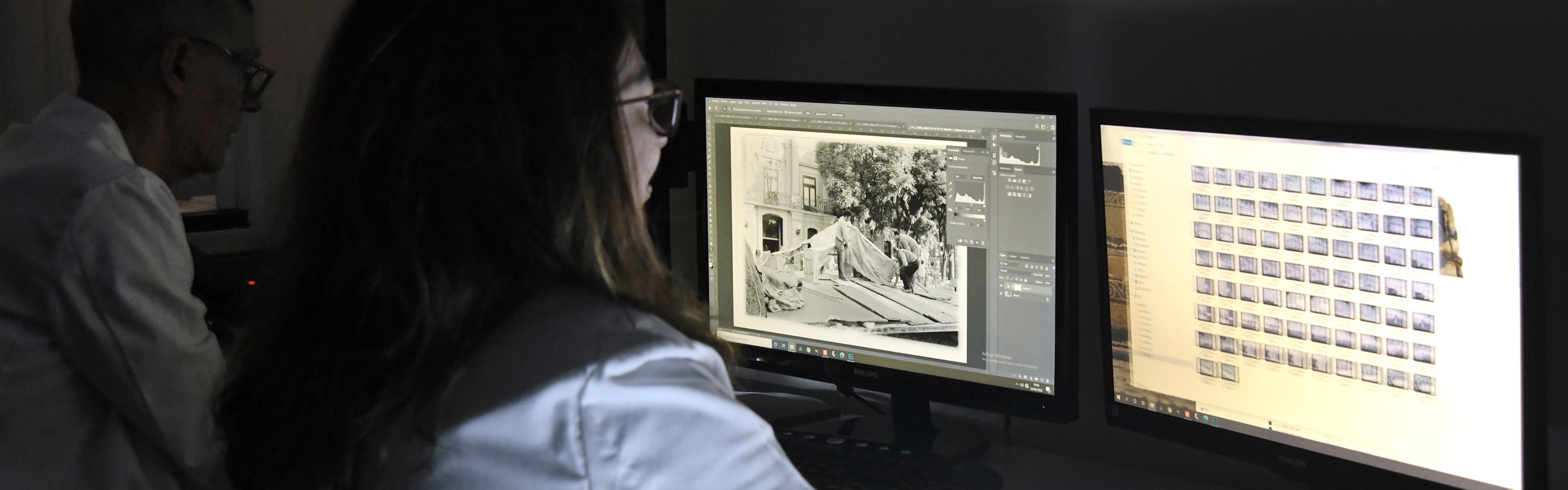 El Laboratorio Fotográfico de la UMU digitaliza el valioso archivo del fotógrafo Juan López