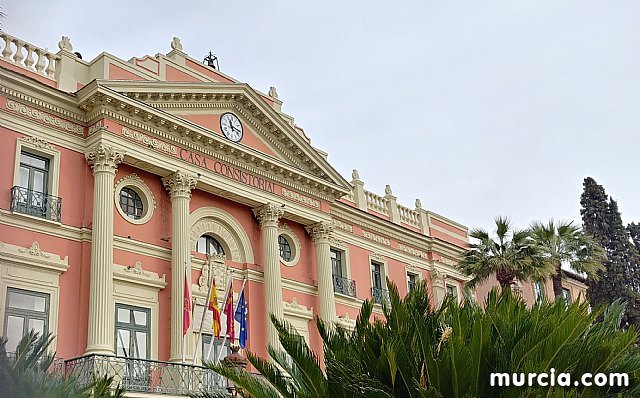Un convenio entre el Ayuntamiento, la Universidad de Murcia y Emuasa permitirá realizar un estudio científico para predecir episodios de contaminación
